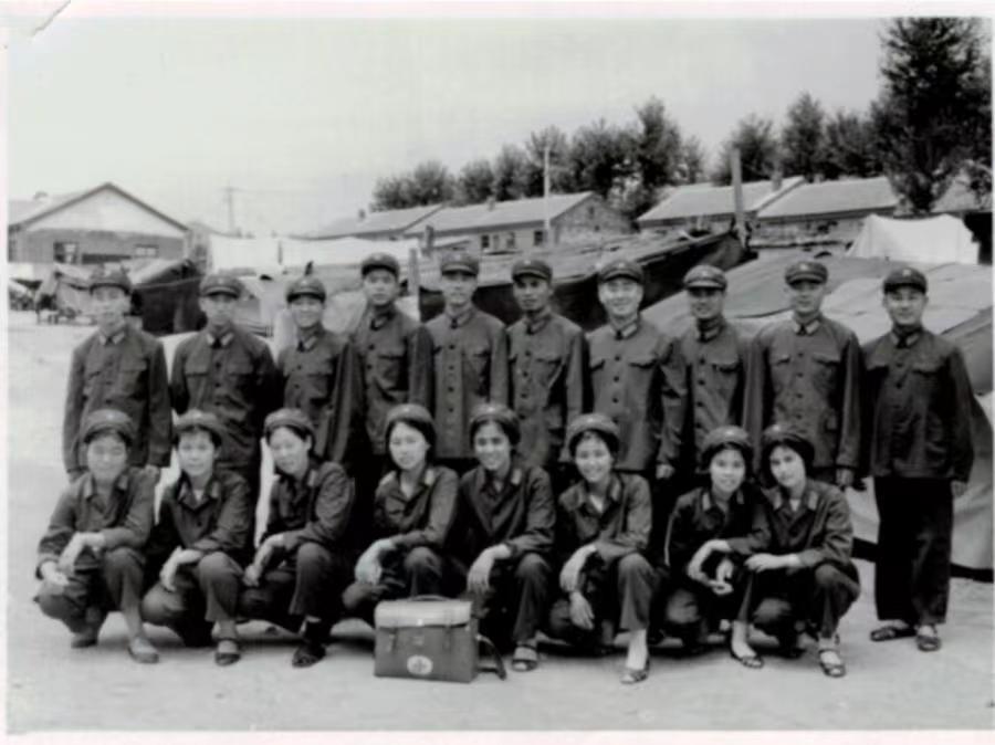 【战友风采征文】平凡医者的不平凡人生(图6)