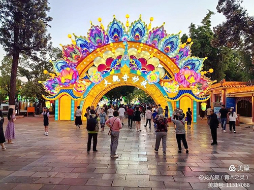 昆明，日夜奇妙在大观(图1)