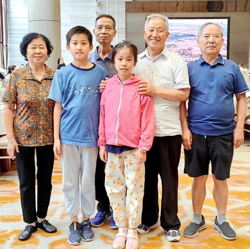 悲喜交加过“八一”(图3) 悲喜交加过“八一”(图3)