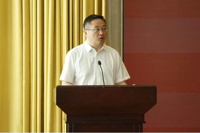 “成昆铁路与凉山的发展”研讨会暨《四川 铁路史》新书发布会综述(图4)