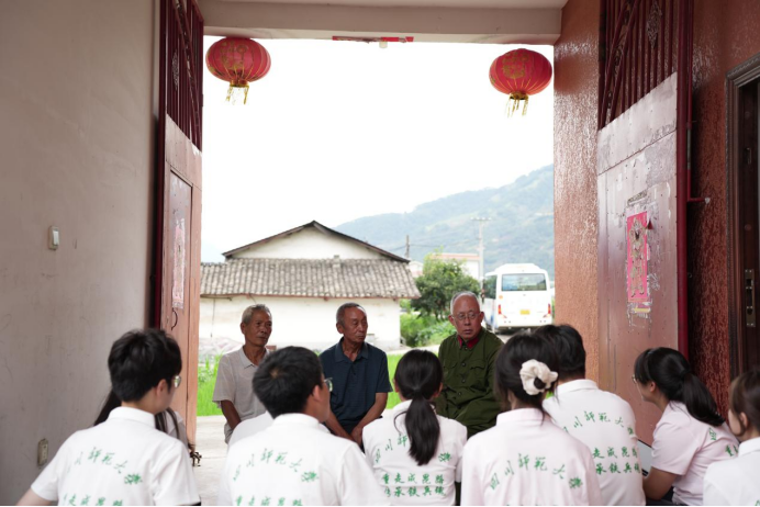 重走成昆路,传承铁兵魂 ————2025年暑期社会实践活动总结报告(图6) 重走成昆路,传承铁兵魂 ————2025年暑期社会实践活动总结报告(图6)