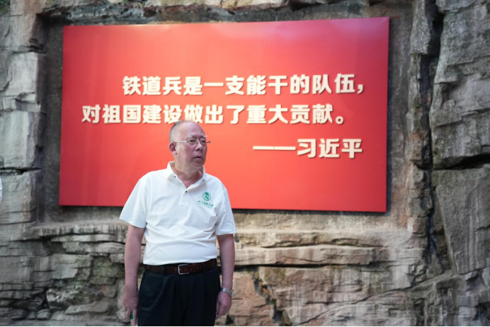 重走成昆路,传承铁兵魂 ————2025年暑期社会实践活动总结报告(下篇)(图6) 重走成昆路,传承铁兵魂 ————2025年暑期社会实践活动总结报告(下篇)(图6)