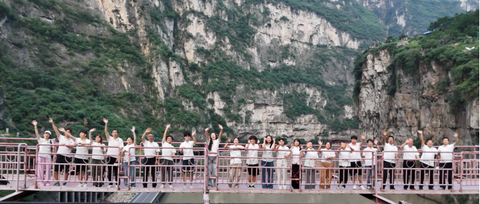 重走成昆路,传承铁兵魂 ————2025年暑期社会实践活动总结报告(下篇)(图8) 重走成昆路,传承铁兵魂 ————2025年暑期社会实践活动总结报告(下篇)(图8)