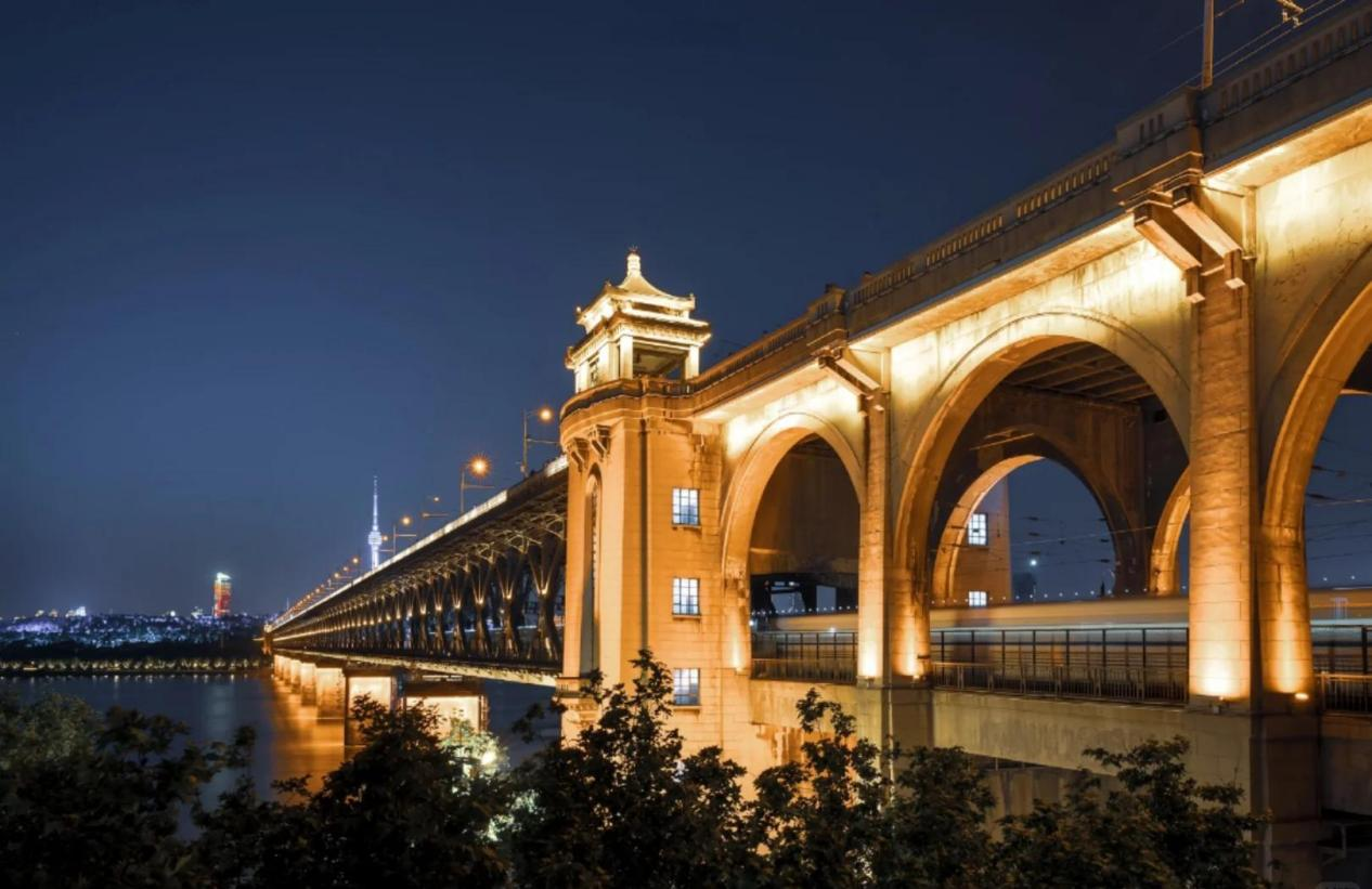 从苏联帮助到世界引领：一部山河作证、岁月铸就的强国之路(图1)