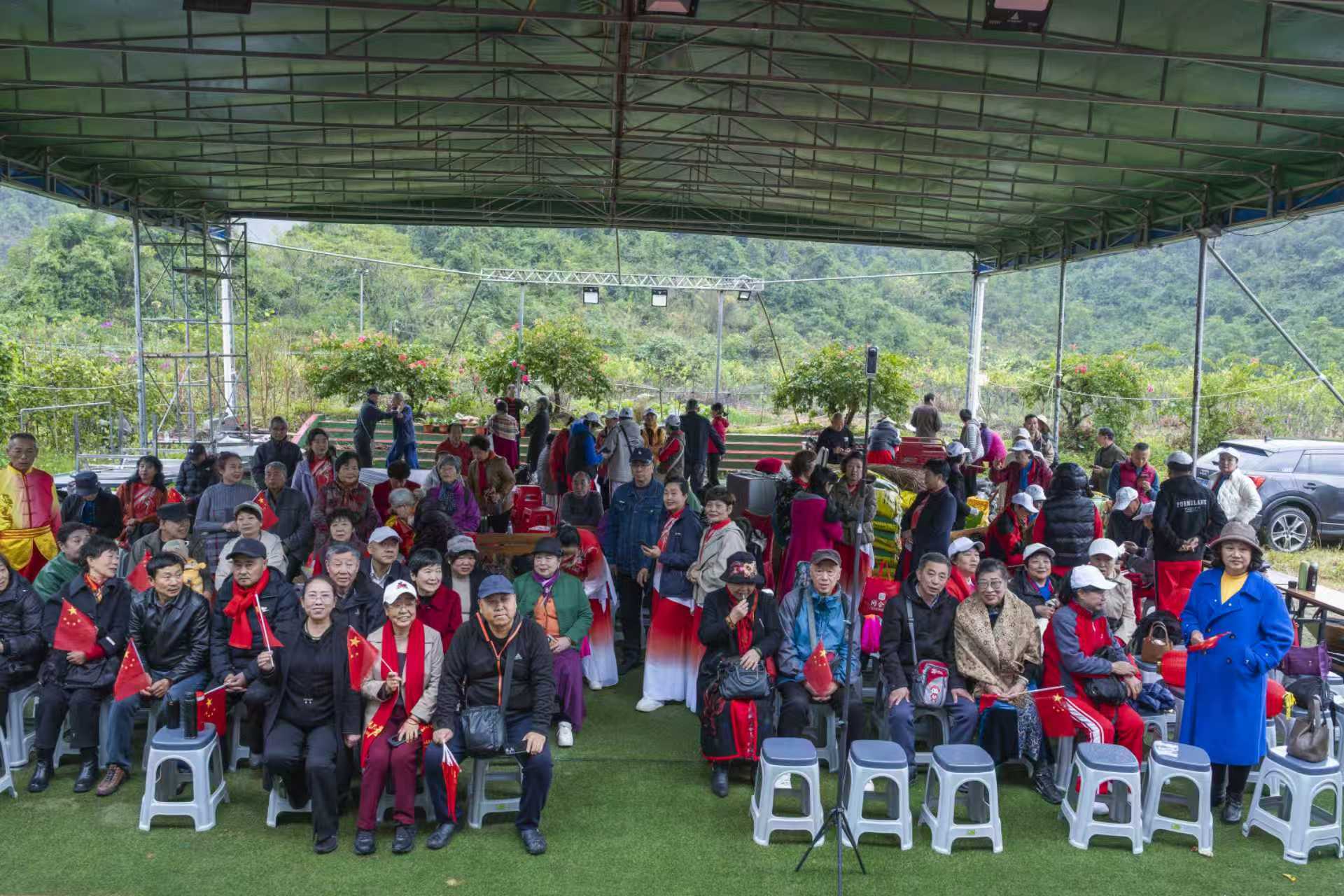 巴马铁兵之家养生生态农场举办“2026元旦新巴马联谊会(图2)