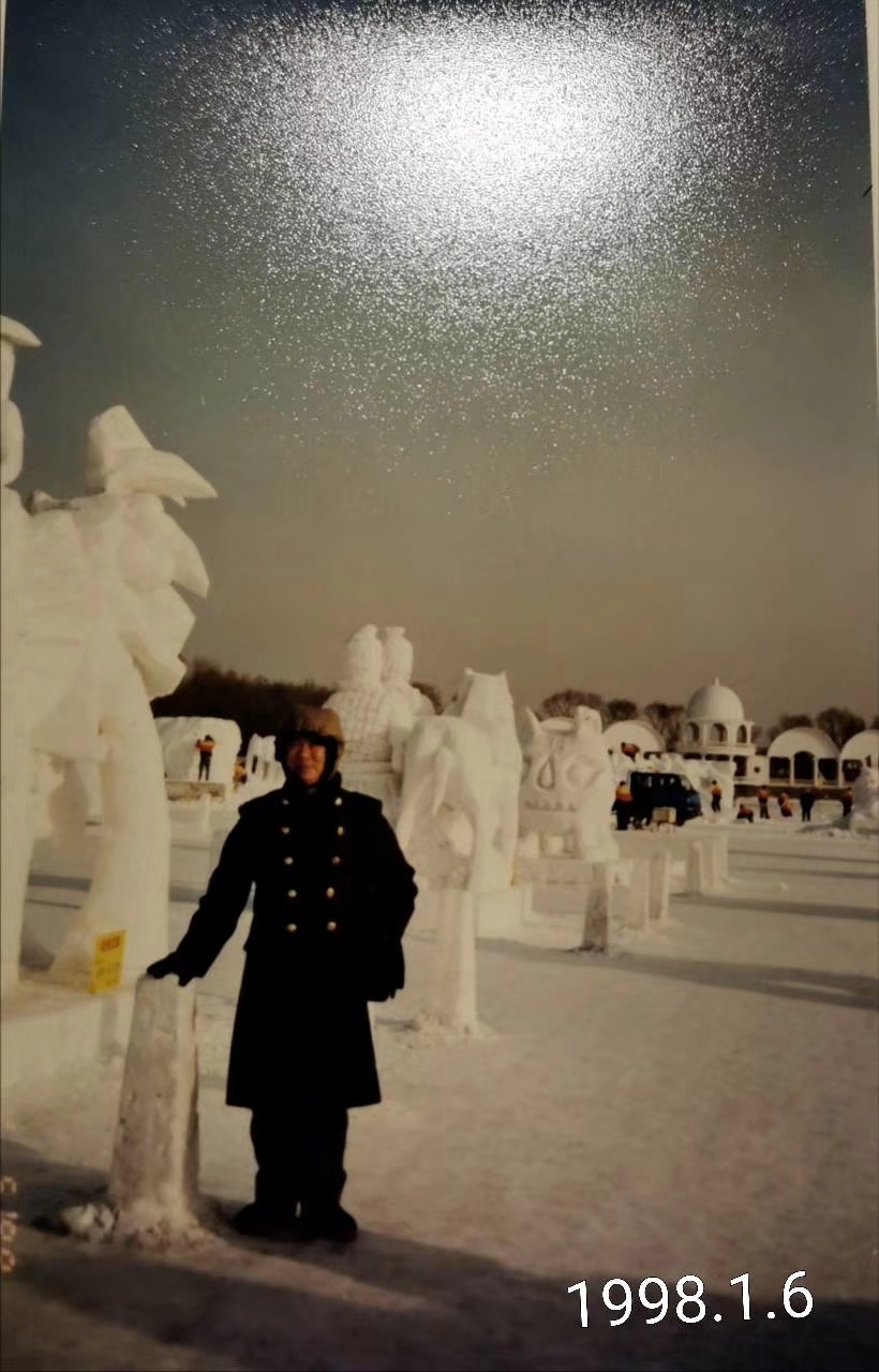 老照片回放:28年前的今天 冰城雪韵里的冰雕记忆(图6)
