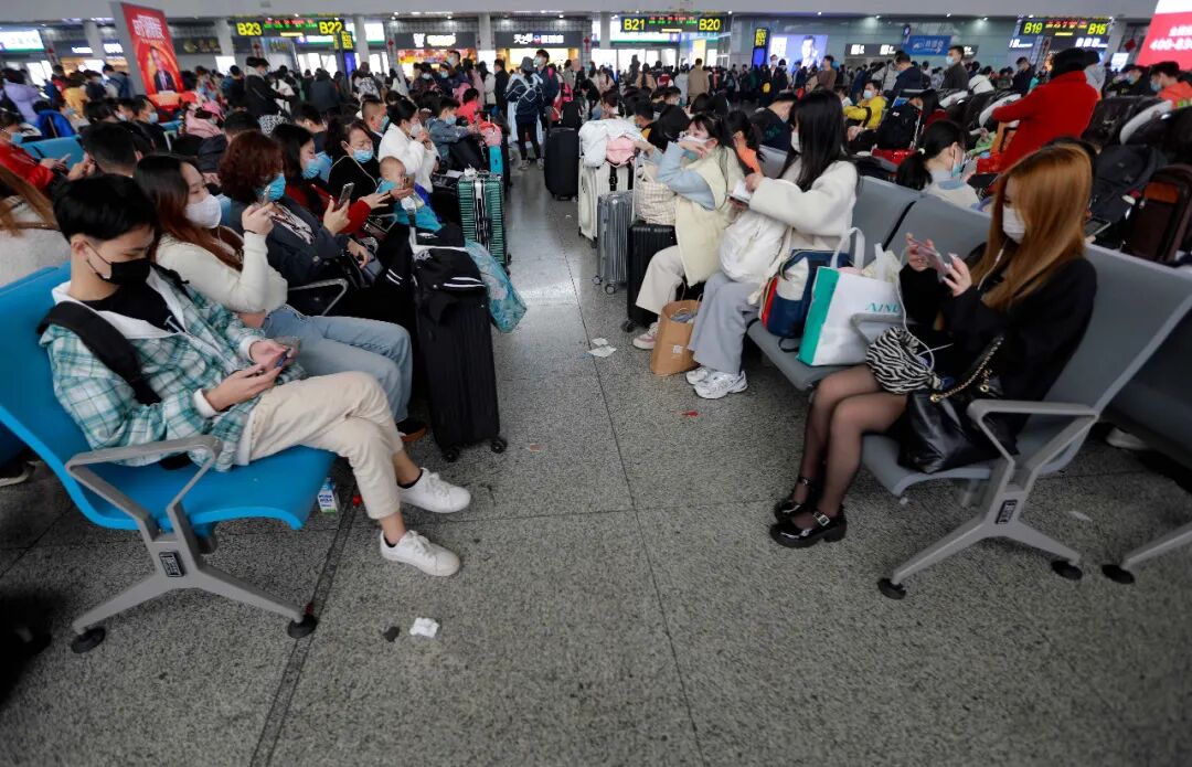 疫情下的铁路春运影像     (图3)