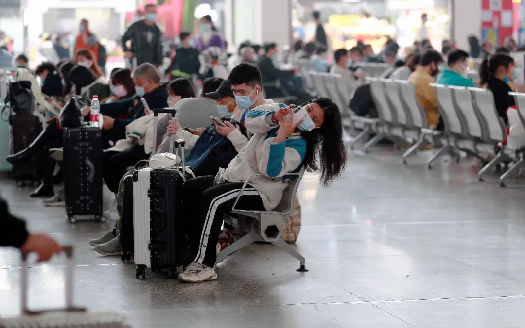 疫情下的铁路春运影像     (图8)