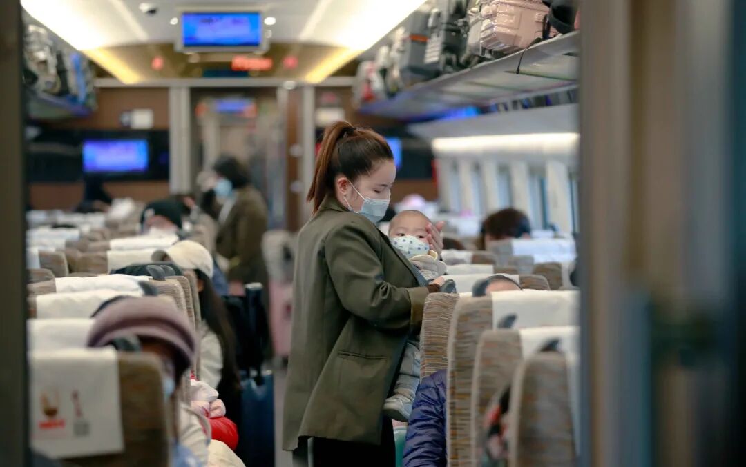 疫情下的铁路春运影像     (图16)