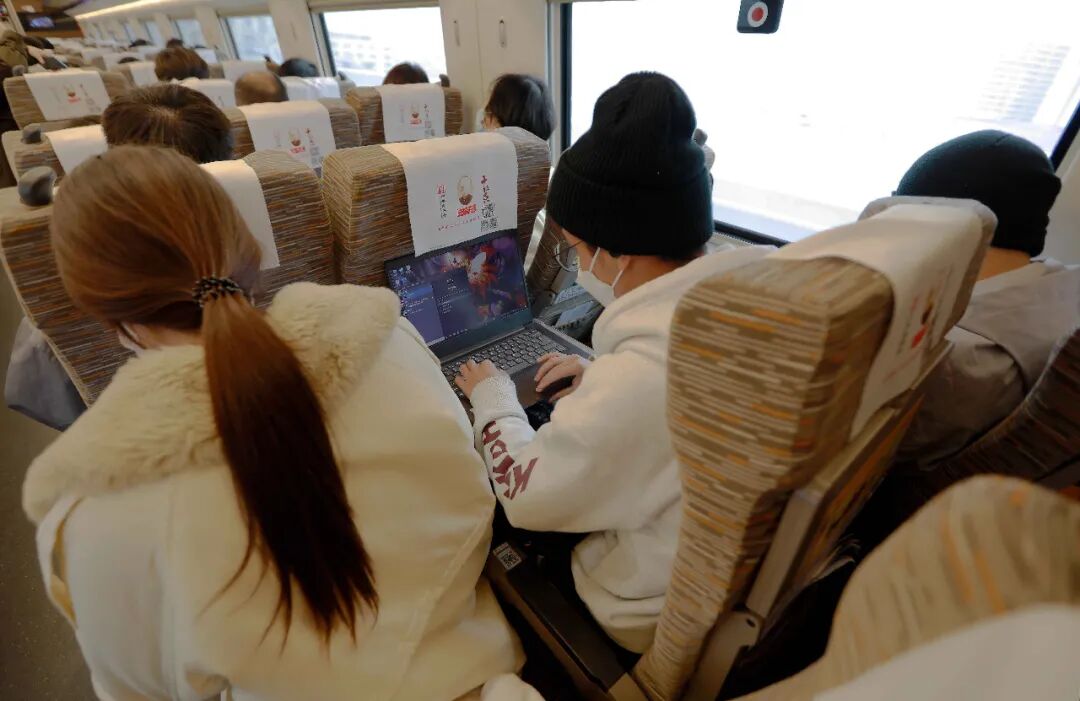 疫情下的铁路春运影像     (图32)