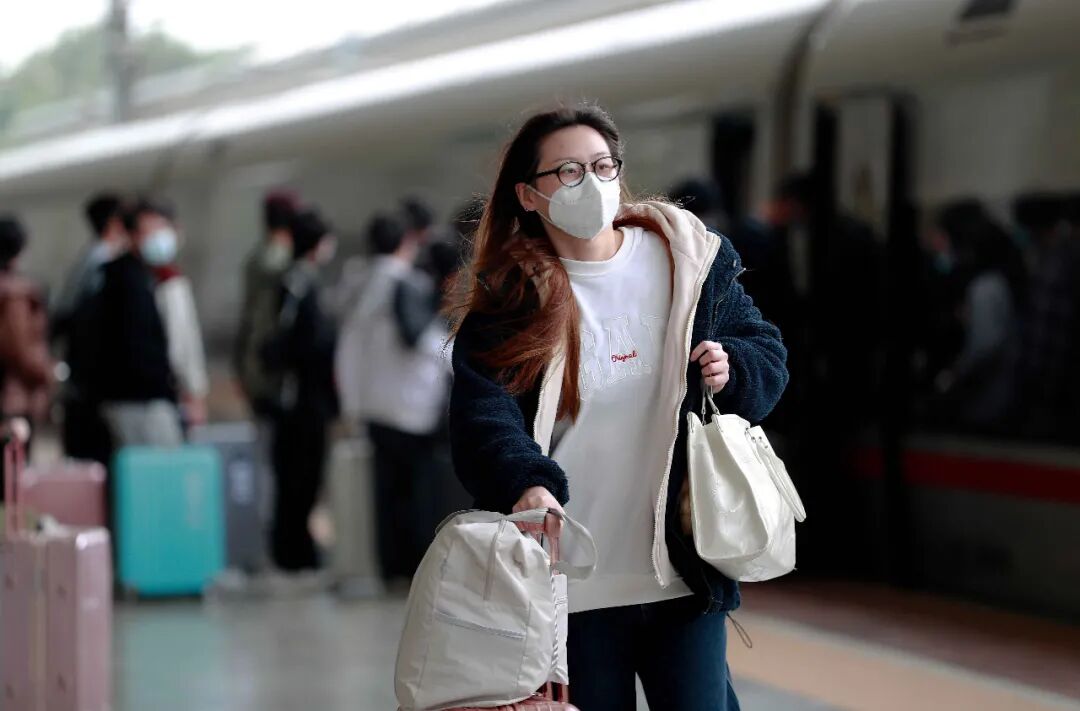 疫情下的铁路春运影像     (图38)