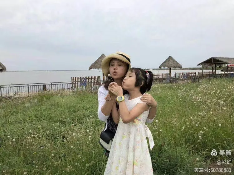 色彩斑斓的童年(图2) 色彩斑斓的童年(图2)