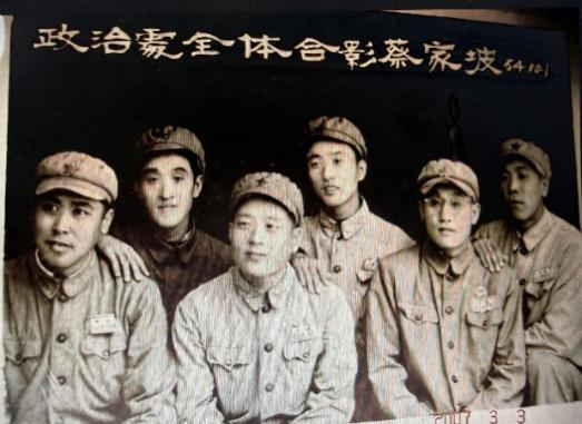 那两根枕木，扛起了父亲的一生(图5)