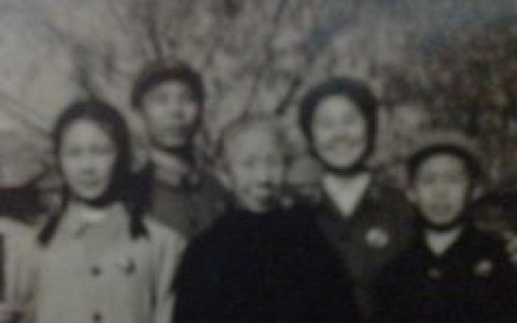 马垣的一家三代親人