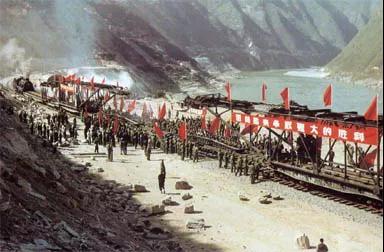 中国人民解放军铁道兵传奇(图12)
