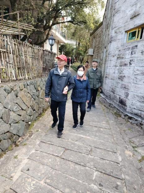 你照顾我四十年，我侍候你后半生(图6)