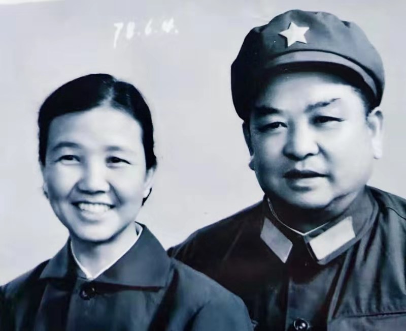 深切怀念我们的好师长(图1)